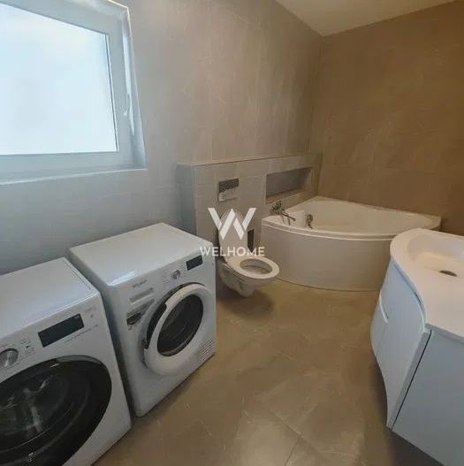 De închiriat – casă superbă cu 3 dormitoare, terasă și curte, Șelimbăr - Poză 5