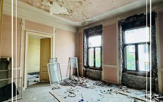 Apartament 3 cam de renovat ultracentral, clădire bine amplasată, Arad - Poză 7