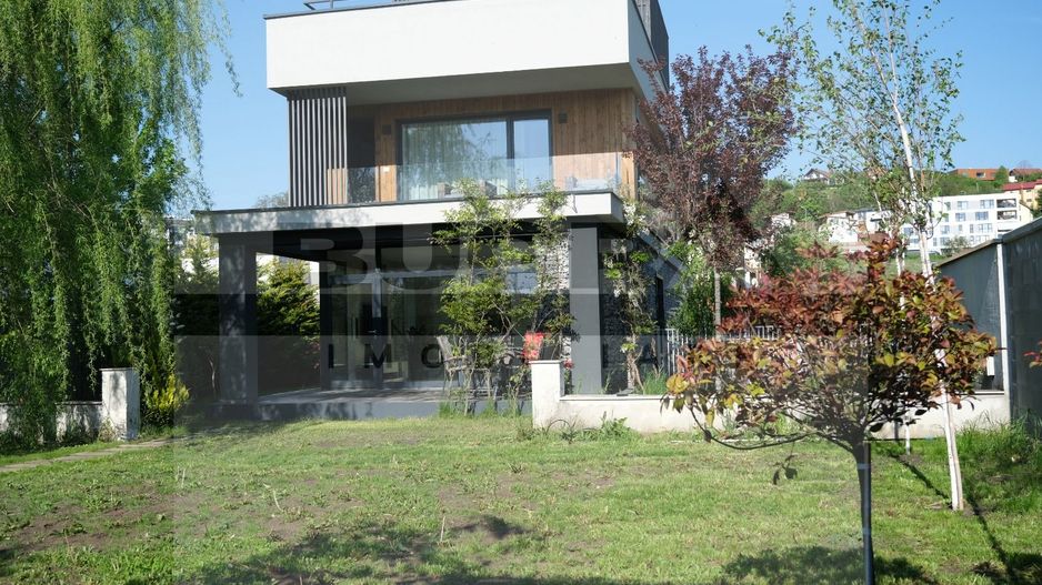 Casă premium cu arhitectură modernă, zona Borhanci - Poză 1