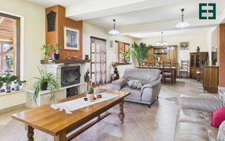 Vilă cu 6 camere - Zona Subcetate - Arad - Poză 3