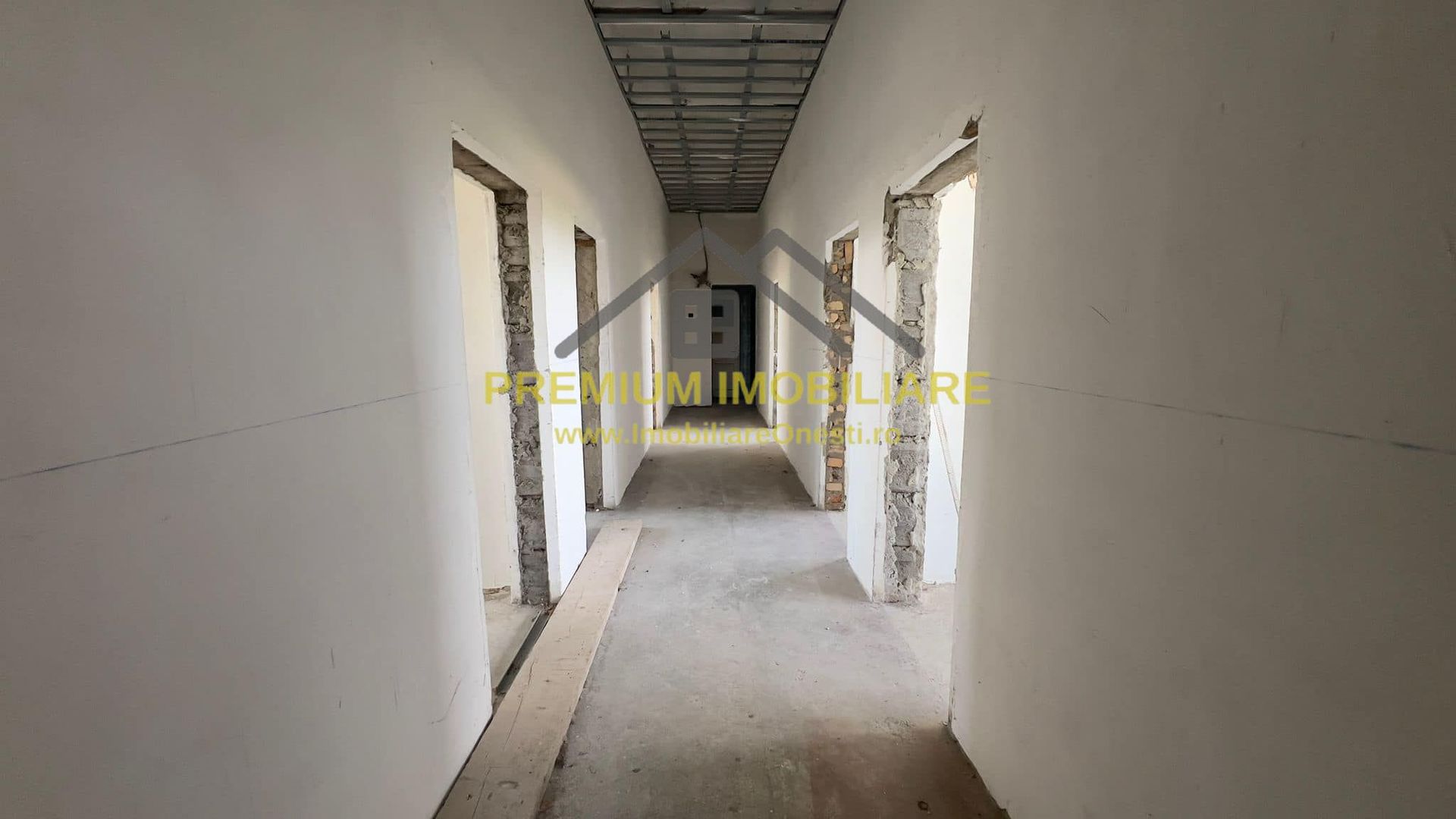 Teren plus Cladire in Onesti - Poză 11