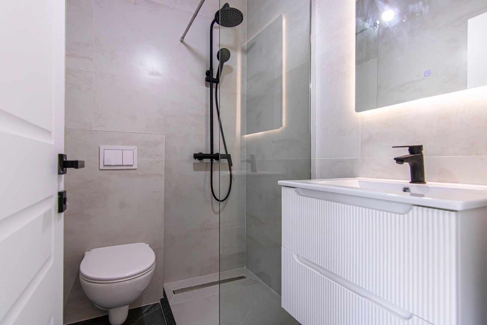 COMISION 0 % | CASA PREMIUM | 5 CAMERE | FINISATA LA CHEIE | OTOPENI | - Poză 12