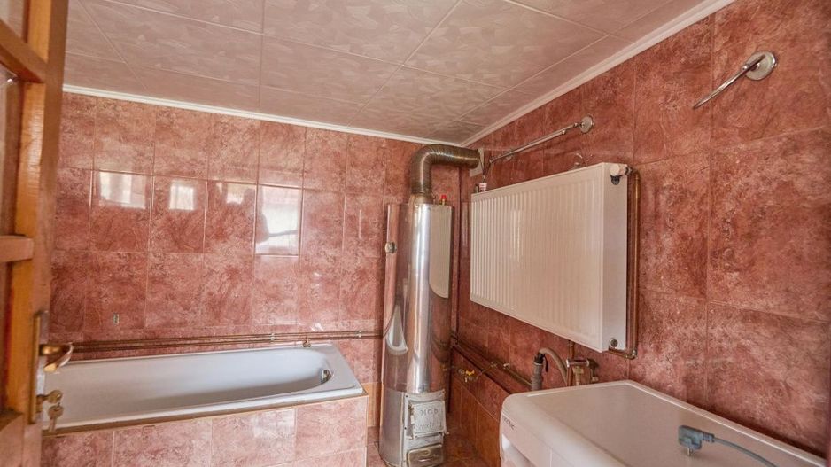Casa in Leresti, la strada principala, cu rau in spate | teren 831 mp- Campulung - Poză 6