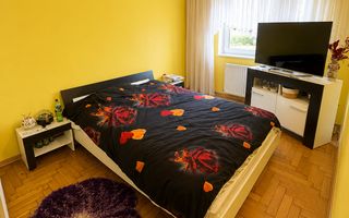 Apartament 3 camere + cameră amenajată la subsol | 2 băi | Tractorul - Poză 3
