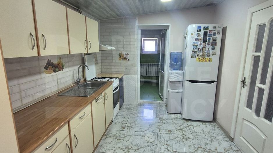 Vânzare, 2 case pe un teren, Hăsnășenii Noi, raionul Drochia - Poză 12