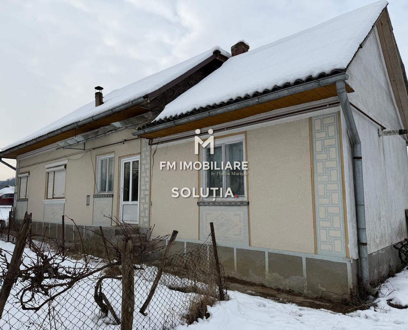 Casă cu teren generos în Buciumi - Poză 4