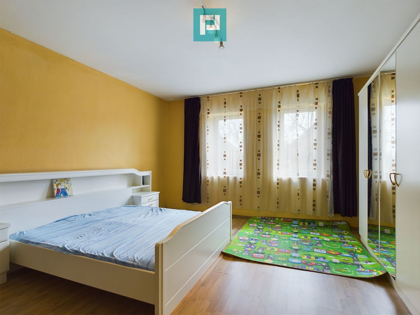 Casă la cheie în Secusigiu - Poză 3