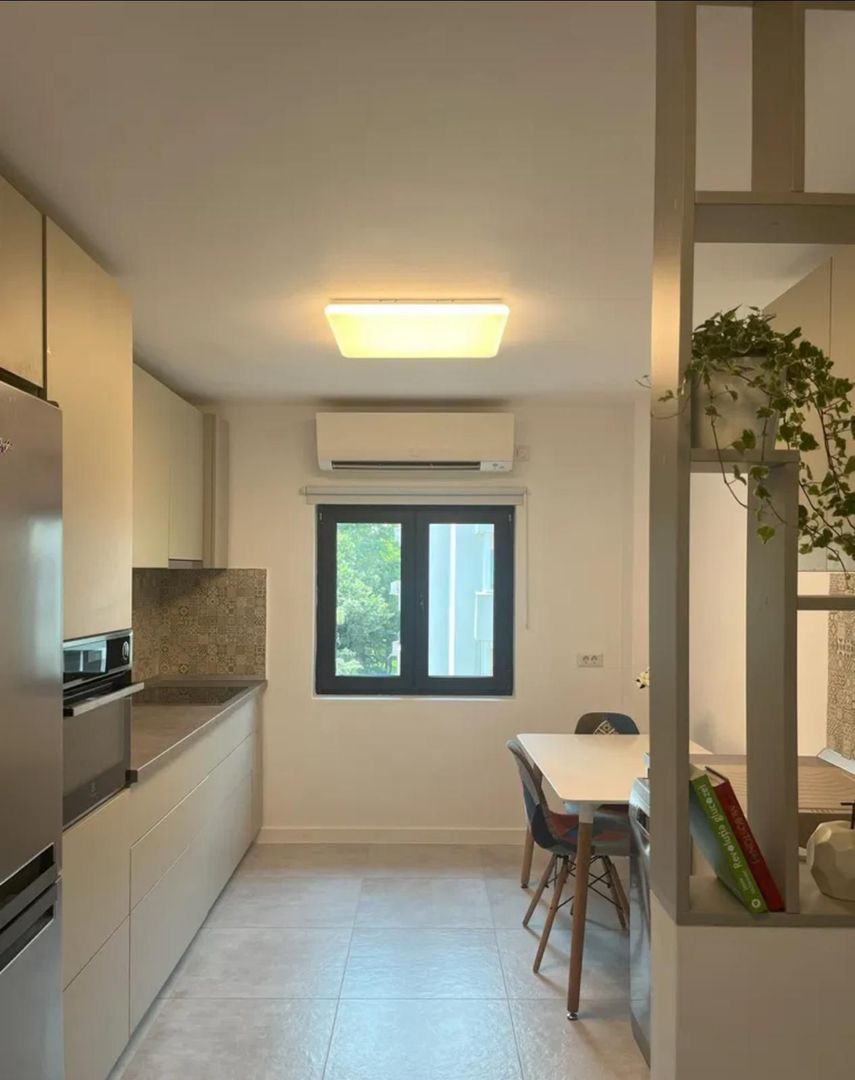 4 camere, 2 băi, 2 balcoane | Aviatiei, metrou, vedere Est-Vest - Poză 1