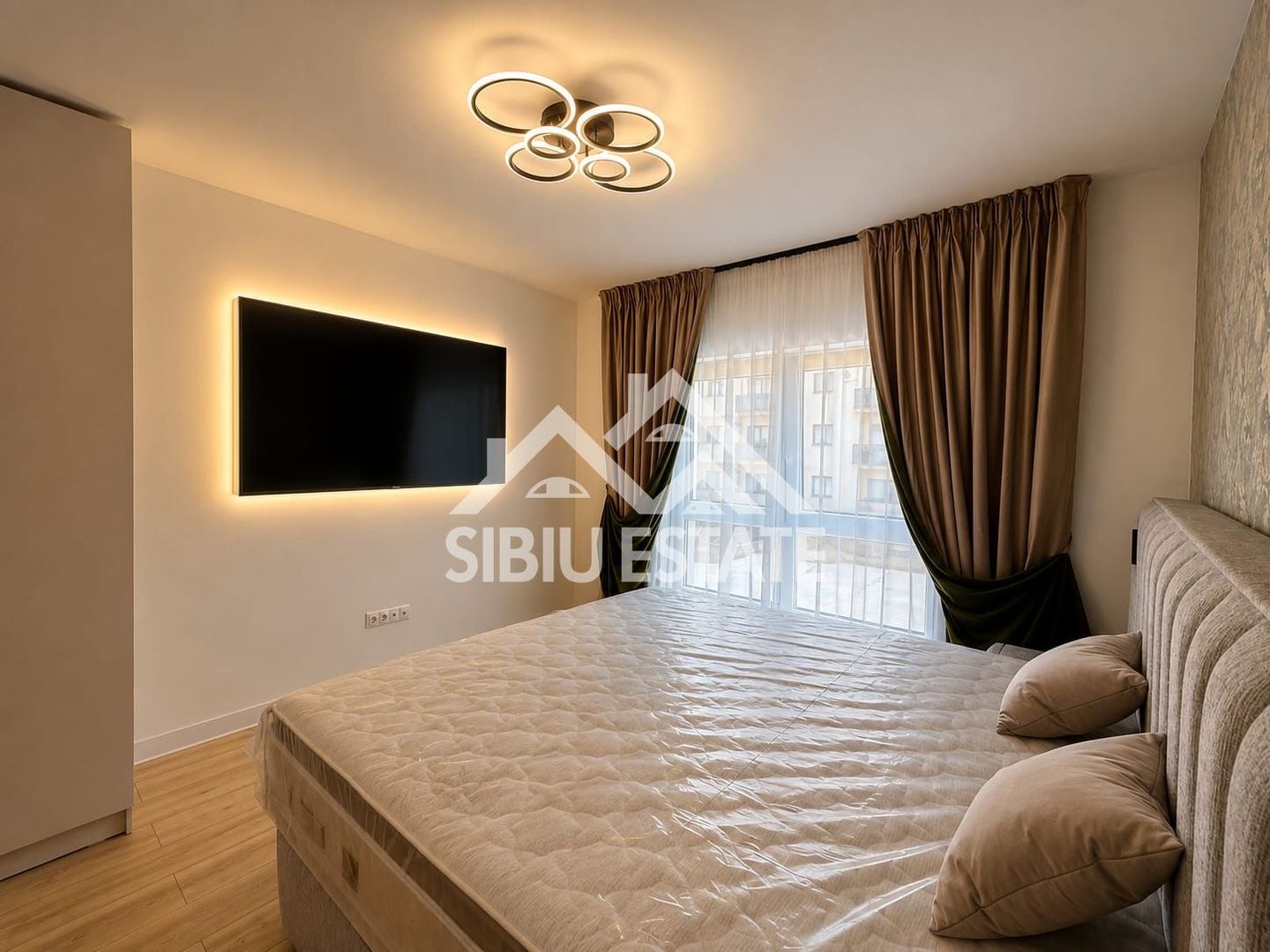 Apartament de lux – 3 camere, blacon si parcare - Poză 11
