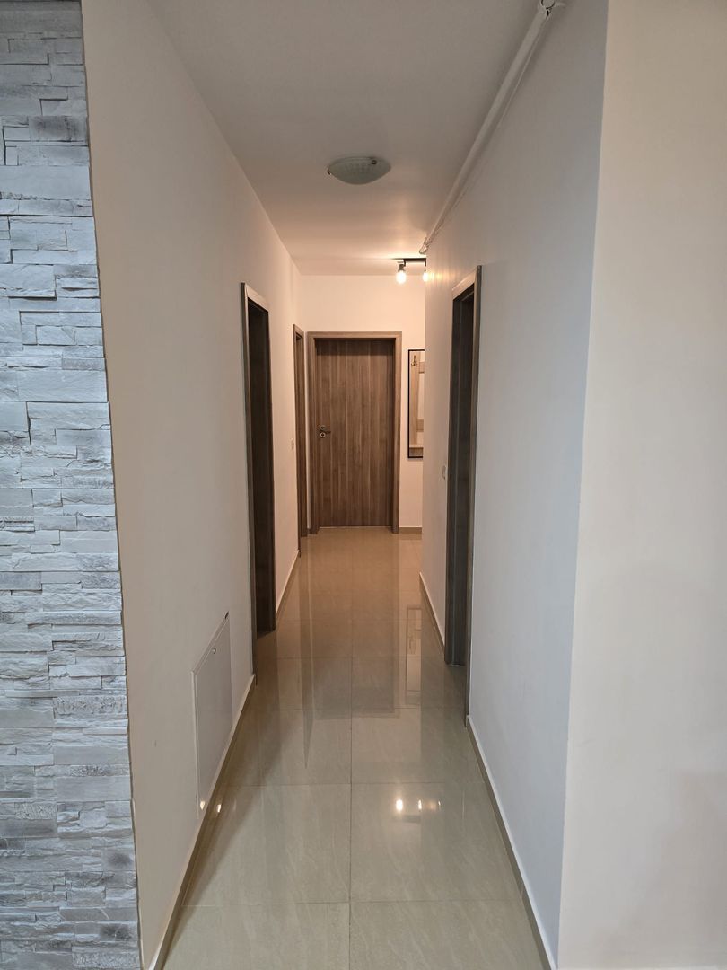 Giroc | 3 Camere | 2 Bai | Mobilat si Utilat | Loc de parcare - Poză 10