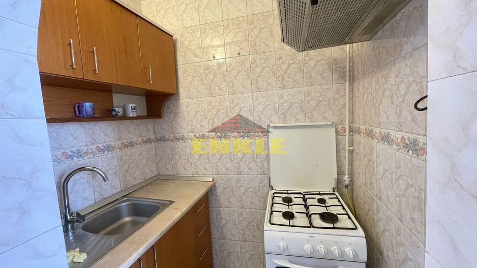 Apartament cu 4 camere de închiriat, etaj 3 - Poză 10