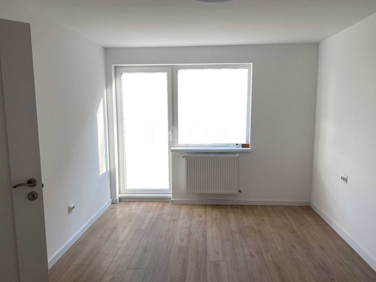 Apartament 2 camere, parter înalt cu balcon și parcare – Florești - Poză 3