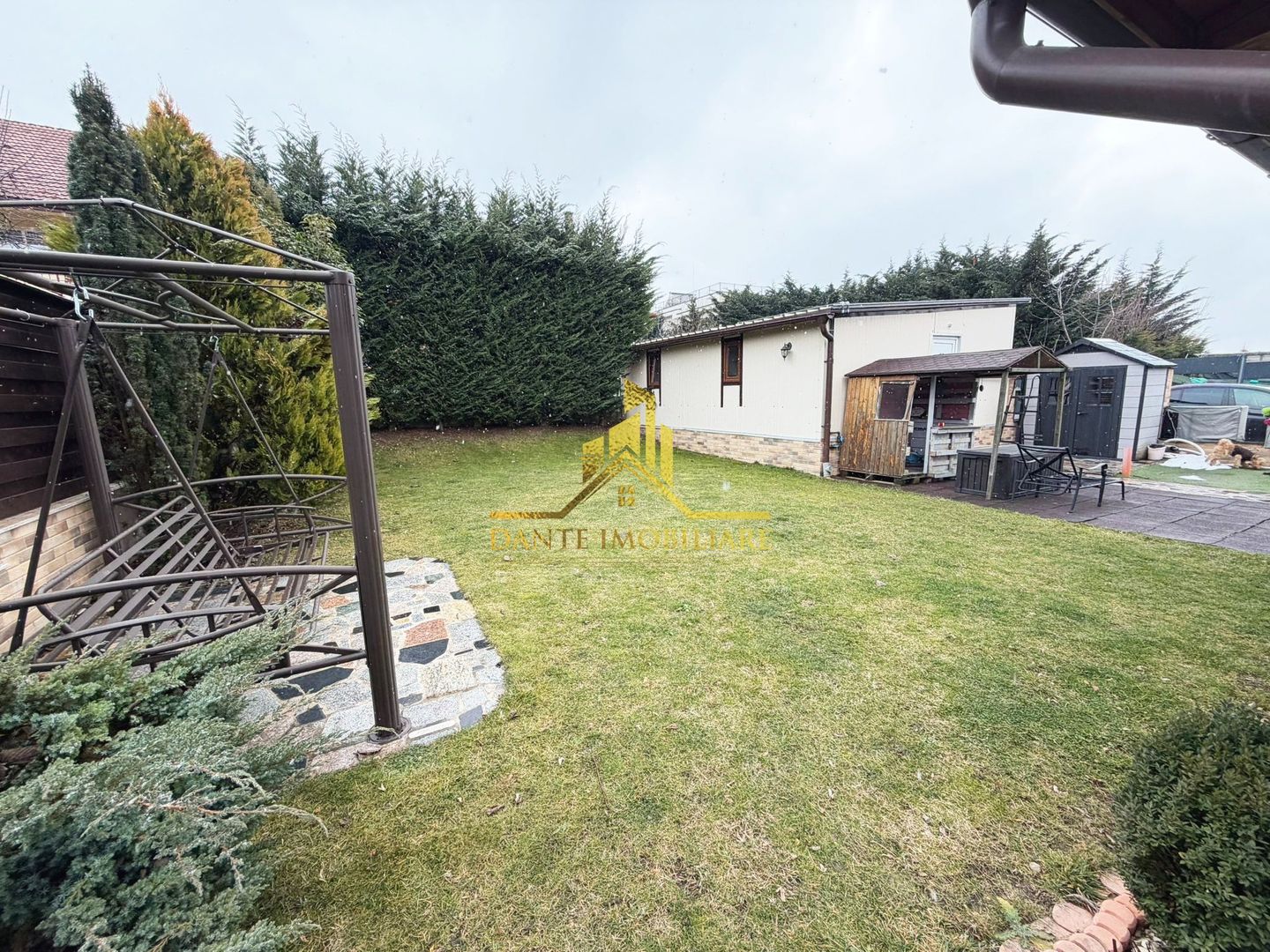 Casa, 3 dormitoare, 3 bai, ultrafinisata, mobilat lux, Faget - Poză 18