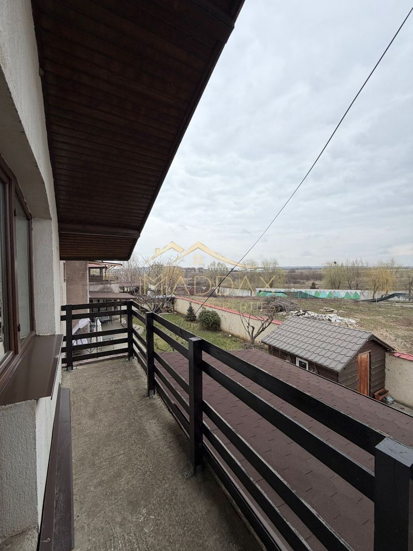 Vila spatioasa cu vedere spre lac Corbeanca - Poză 44