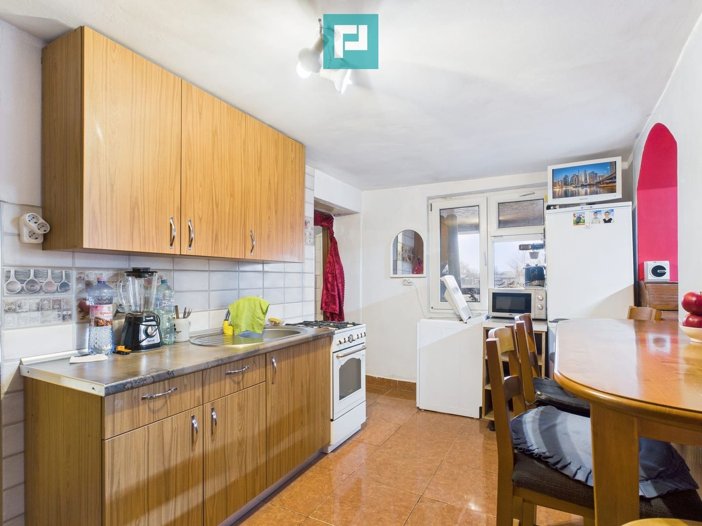 Casă frumoasă la Iratoș la preț bun - Poză 8