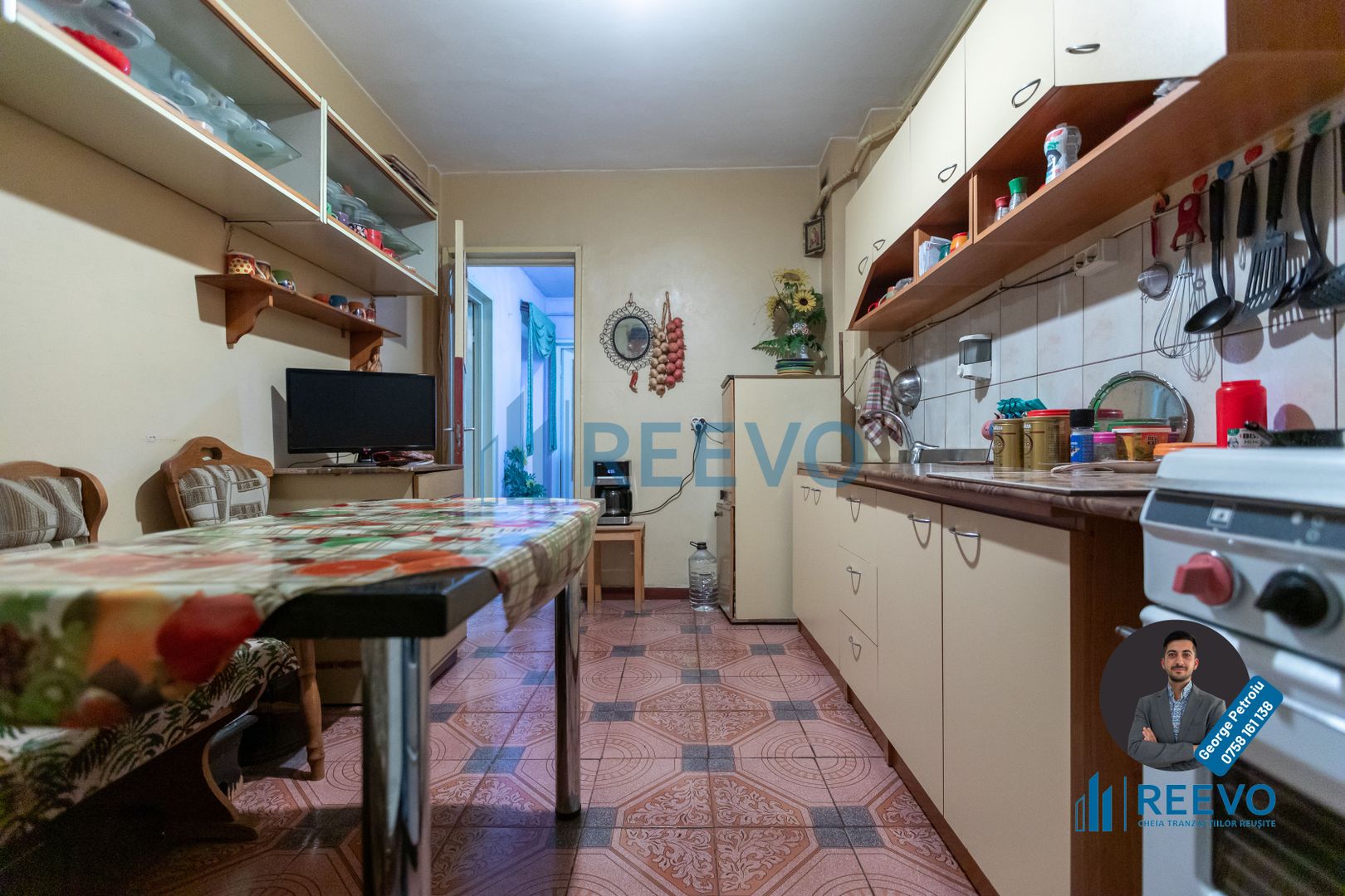 Apartament 3 camere, zona Tic-tac! - Poză 8