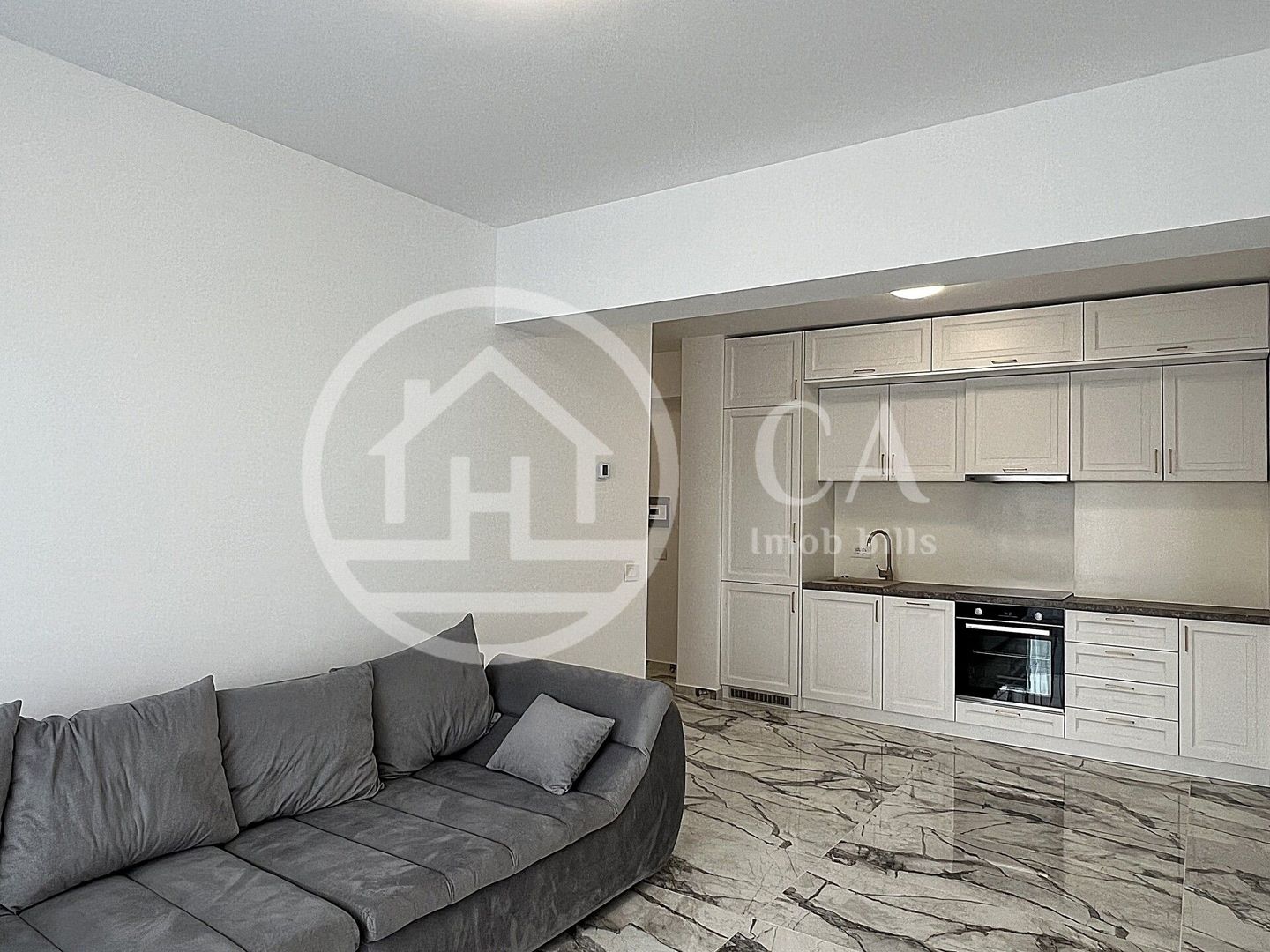 Apartament cu 3 camere de inchiriat in Prima Arena, Oradea - Poză 3