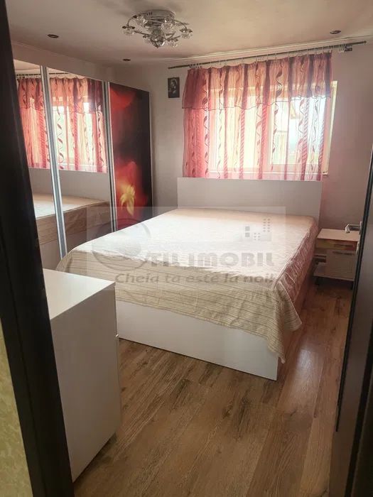 Apartament 3 camere decomandat - 80 mp - Nicolina - 114.000 euro ! - Poză 4