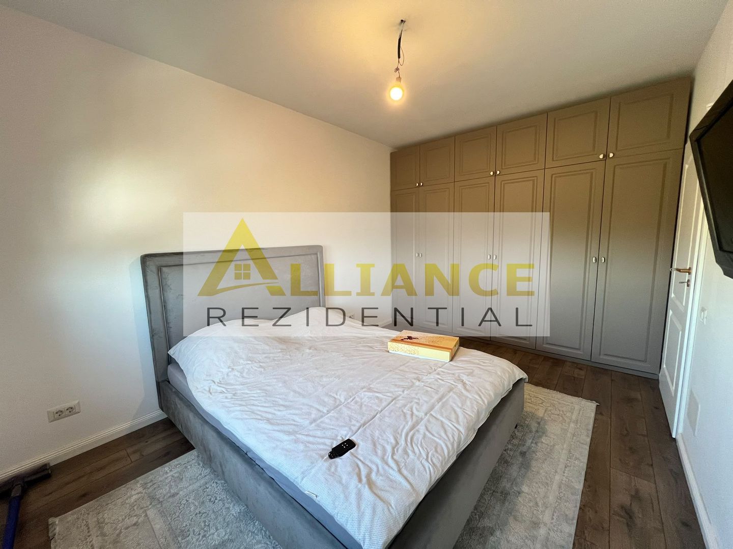 Duplex mobilat si utilat - 4 camere - Strada asfaltata-800 M de STV - Poză 16