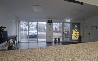 CASA MODERNA +  SPATIU COMERCIAL  AFACERE LA CHEIE - Poză 24