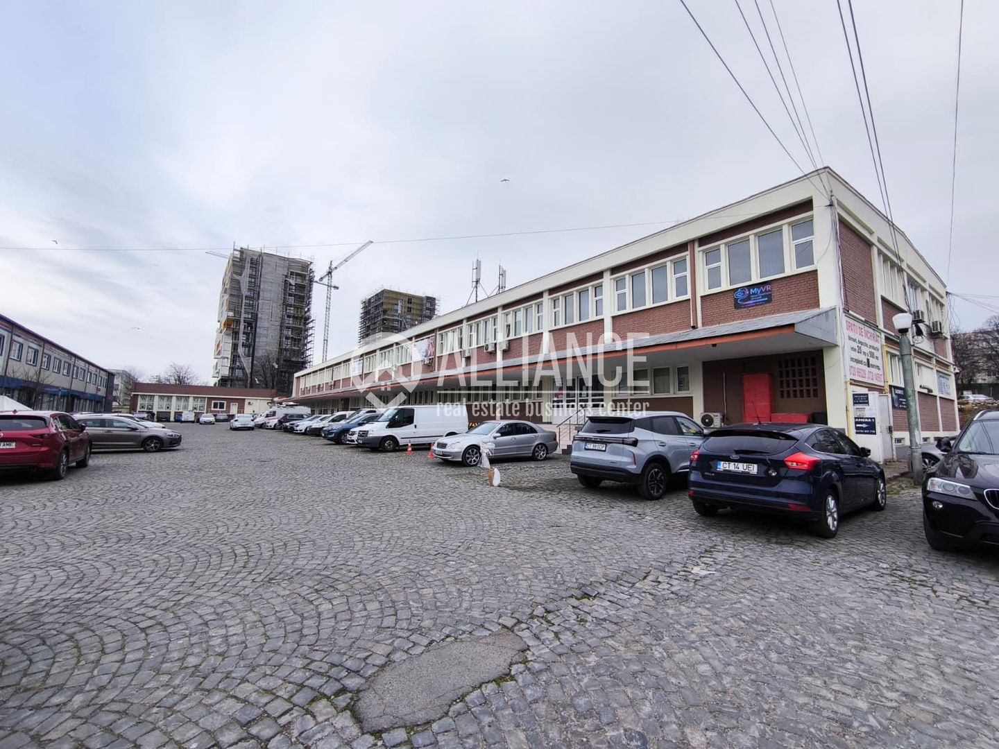 FALEZA NORD cladire multifunctionala 4600 mp cu acces din Bdul Mamaia! - Poză 1