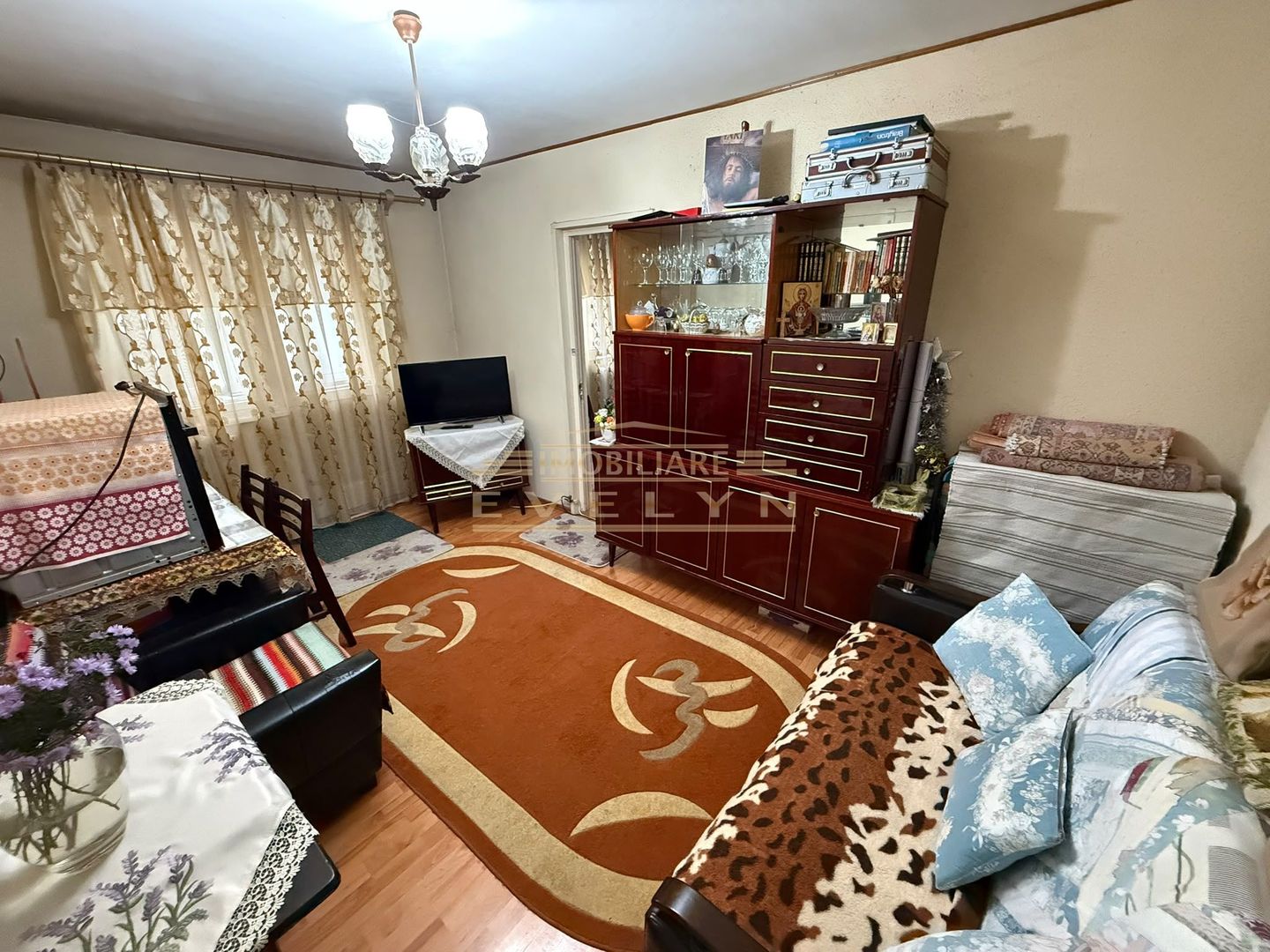 Apartament cu 3 camere de vânzare – Etaj 2- Str. Sucevei - Poză 3