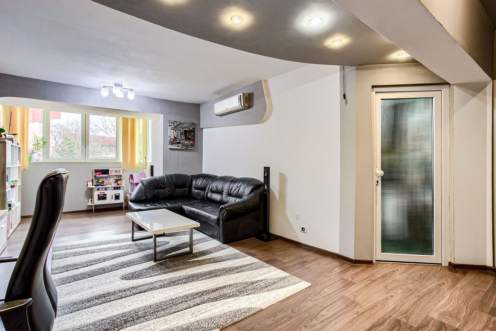 VÂNDUT!!! Apartament Samantha cu 3 camere, Zona Polivalentă - Poză 3