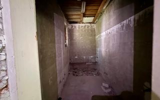 OPORTUNITATE RARA - imobil central, multifunctional, curte PROPRIE - Poză 35