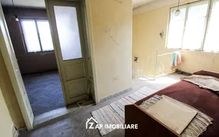 Cartierul 7 Noiembrie - Casă P+E Solidă - Singu - Poză 14