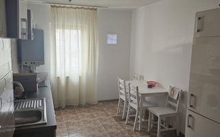 Apartament de închiriat – zona M5/1 - Poză 2