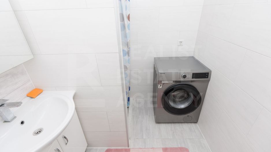 Vânzare ,apartament ,5 camere, str.Botanica Veche, sectorul Botanica - Poză 11