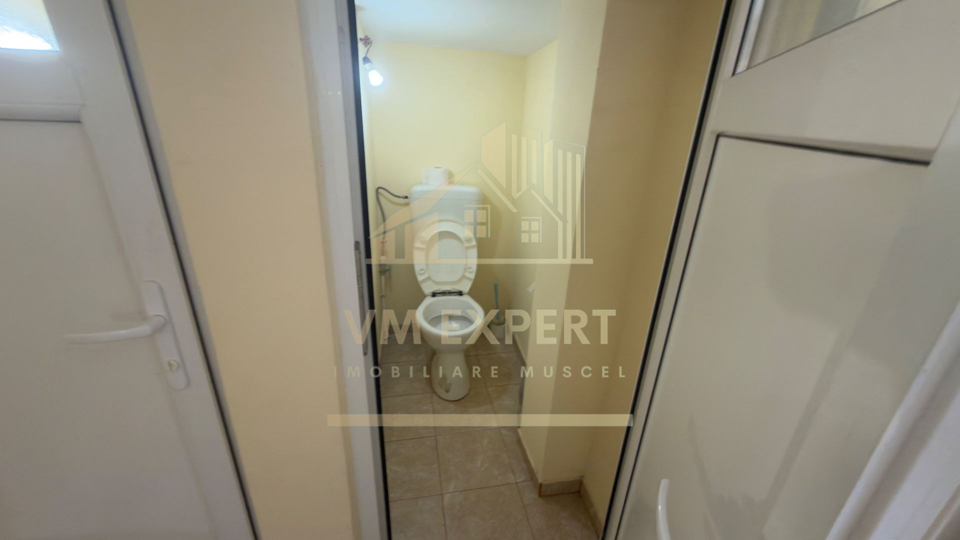 CASĂ 6 CAMERE TEREN 456 MP CENTRU CANPULUNG - Poză 40