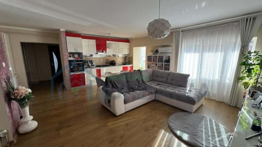 Apartament 3 camere premium, Nicolina Rond Vechi, 80 mp utili, etaj 1, bloc 1989 - Poză 2