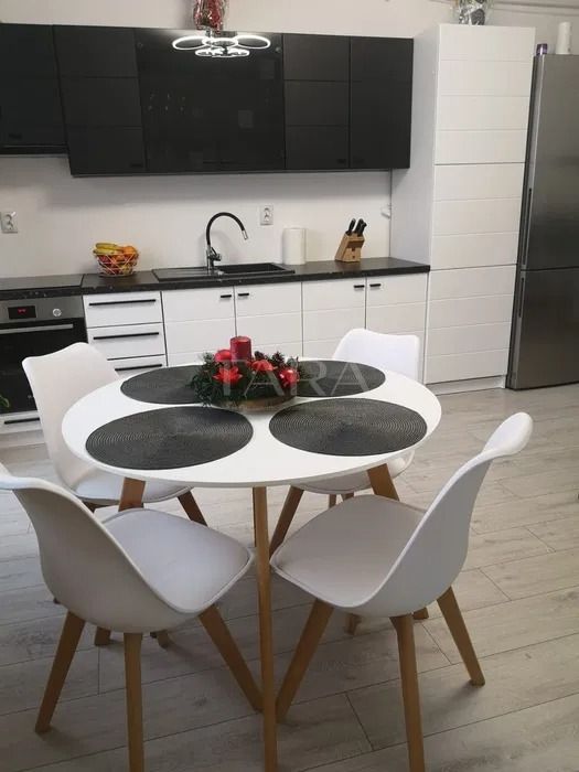 De vanzare apartament cu 3 camere in Floresti. - Poză 2