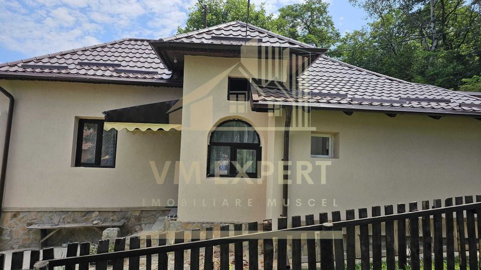 Casa de vanzare zona pitoreasca - Poză 3