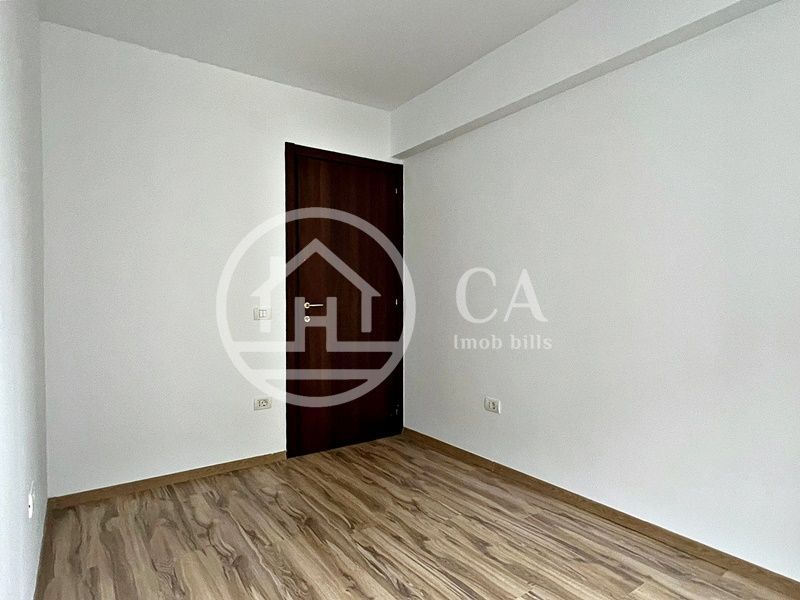 Apartament de vânzare cu 3 camere în zona Nufărul, Oradea - Poză 4