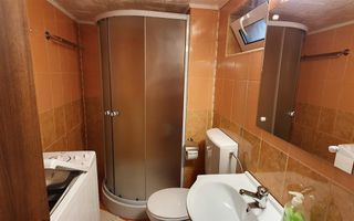 Apartament cu 3 camere, parter + mansardă, decomandat, zona Cetate - Poză 6
