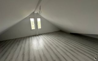 Casă de vânzare în Comuna Băbeni - Poză 12