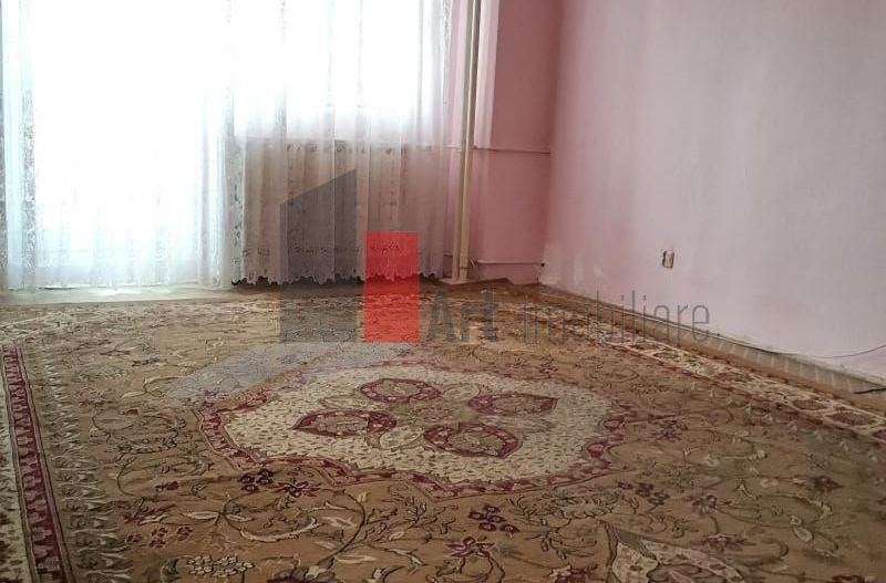 APARTAMENT 3 CAMERE LACUL TEI - Poză 2