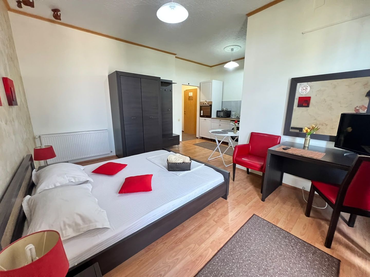 Apartament cu 1 camere | 32 mp | Borhanci | Parcare | Terasa - Poză 1