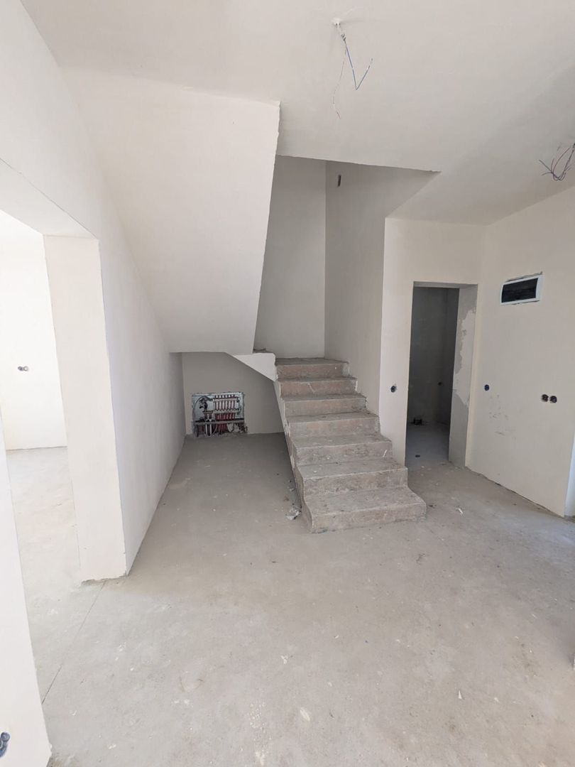 DUPLEX SEMIFINISAT — ZONA TĂUTIULUI, FLOREȘTI - Poză 7
