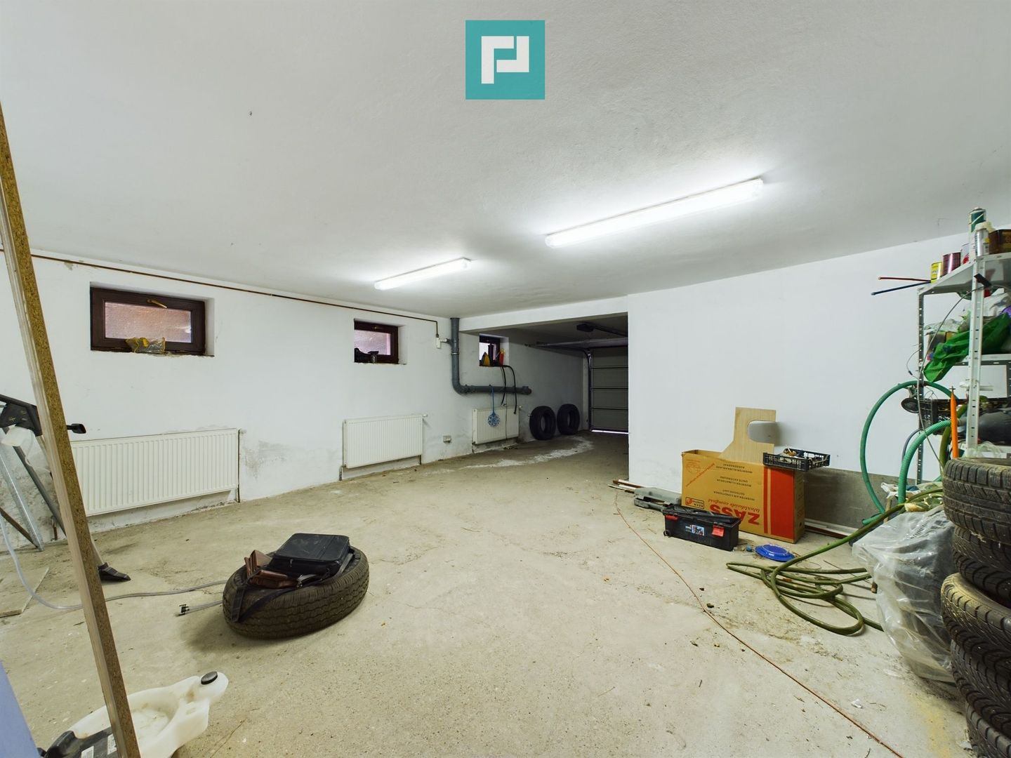 Vilă spațioasă cu 8 camere, Grădiște - Poză 4