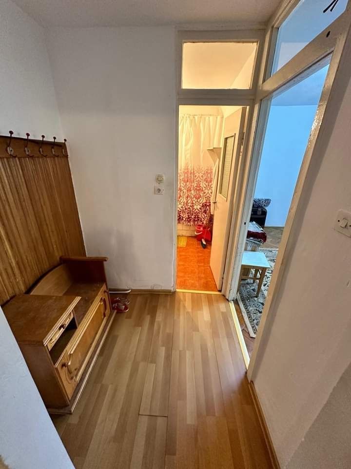 BRASADAS vinde ap 4 cam etaj 3/4 in Micro 16. - Poză 7