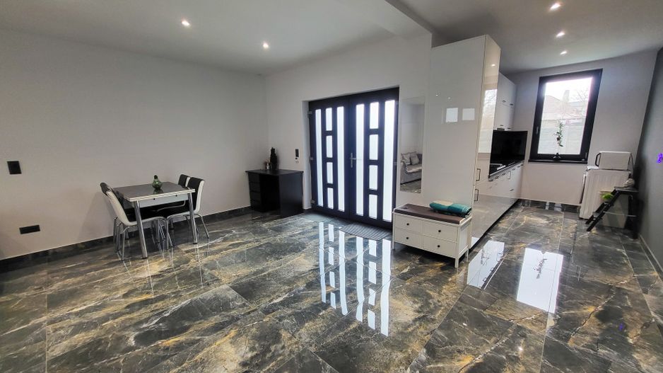 Agigea - Casa  deosebita cu piscina, mobilata si utilata complet. - Poză 42