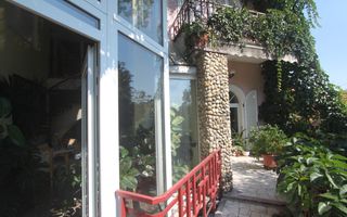 Casă / Vilă cu 8 camere de vânzare în zona Semicentral - Poză 57