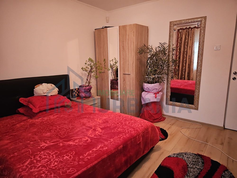 #, închiriez casă Uricani - Poză 4