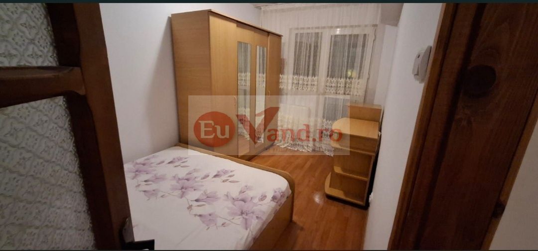 De inchiriat apartament 3 camere, Micro 20, 2100 lei - Poză 2