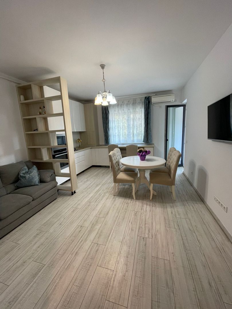 Închiriez apartament 3 camere, Piața Muncii, bloc nou, centrală, open - Poză 1
