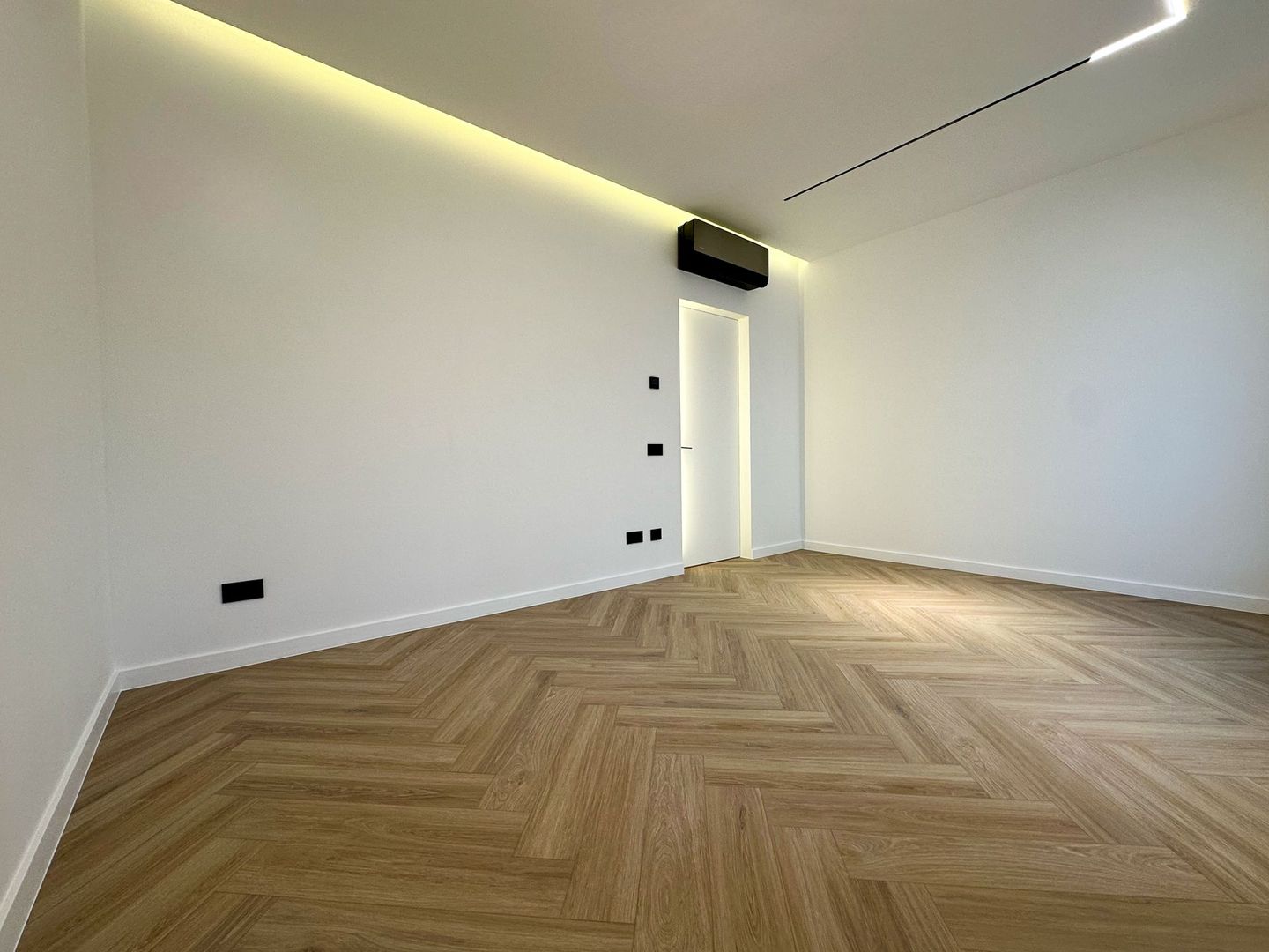 UNIC  |  Vilă Individuală Premium cu Design Contemporan și Finisaje de Lux - Poză 27