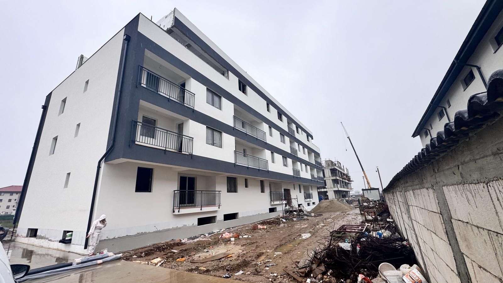 AP. 2 CAMERE - GRADINA PROPRIE 53 MP, BLOC NOU, PARCARE, COMISION 0% - Poză 3